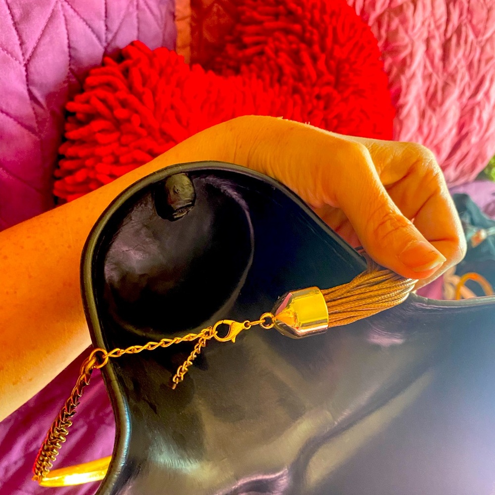 Adjustable threads and heavy weight classy gold brass   Necklace 🎀